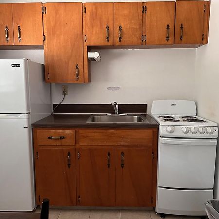 Captain John'S Motel Charleston Экстерьер фото